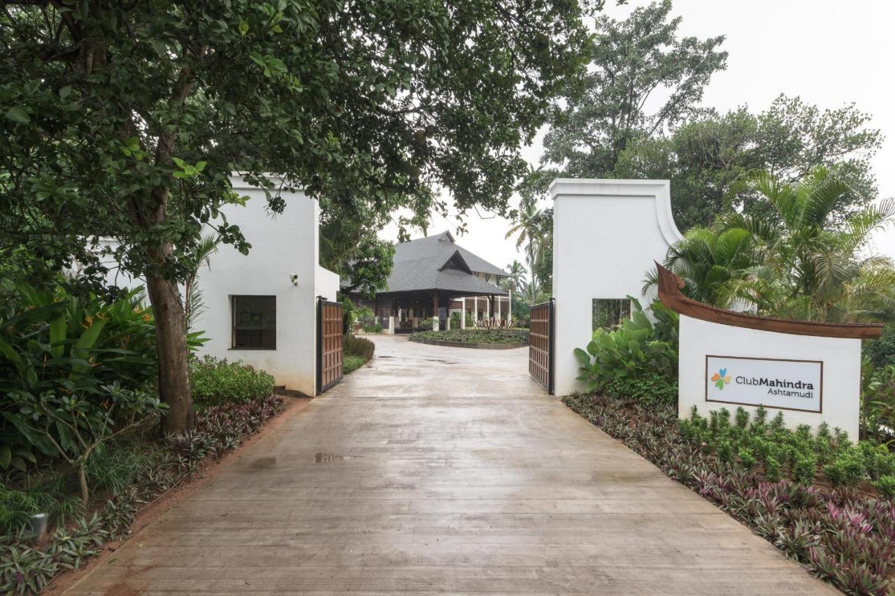 Hotel Club Mahindra Ashtamudi Nīndakara Exterior foto
